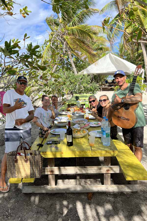 Moorea Reo Tours Lagon Tama'a Picnic